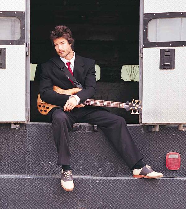 ronn-guitar-21